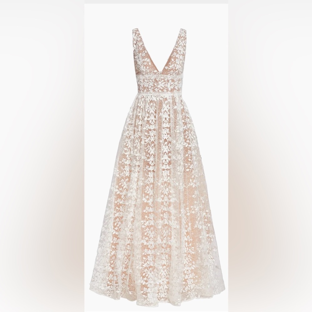 Bronx and Banco Megan Lace Maxi Dress - Picture 2 of 4